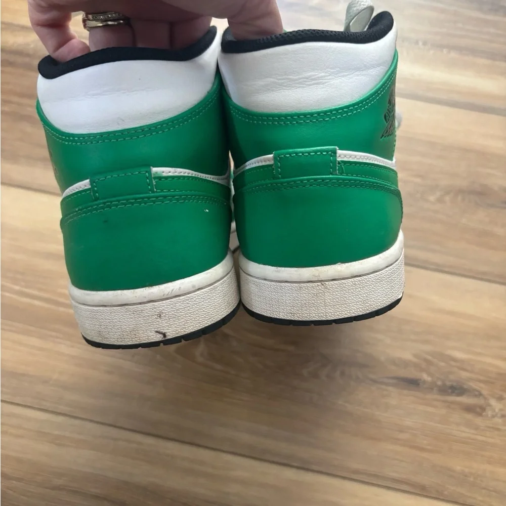 Nike air Jordan Green and White Men's Sneakers
